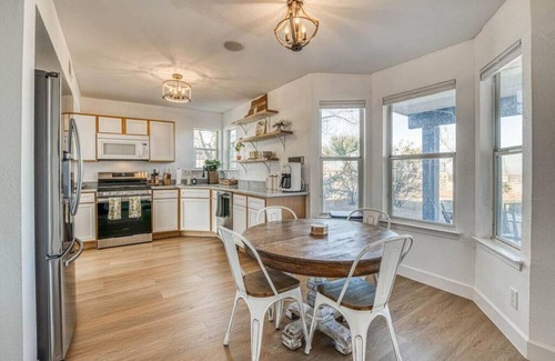 Bear Ridge Apartment | Villa de Montana: Breathtaking Sunset Views