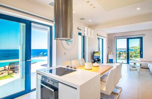 Skinaria Villa | Villa Dejavu Vrahos by Villa Plus