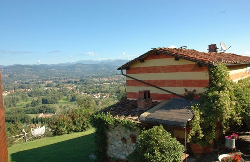 Vicopelago House | VILLA DELL´ORTENSIA