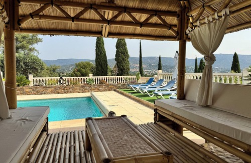 Bormes-Les-Mimosas House | Villa des Cyprès colline de Bormes les Mimosas secure parking