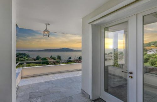 Meina Villa | Villa Desira by Casa da Suite