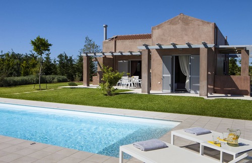 Svoronata Villa | VILLA DESPINA- LUXURY VILLA WITH PRIVATE POOL