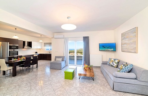 Kournas Villa | Villa di Giorgio Heated Pool