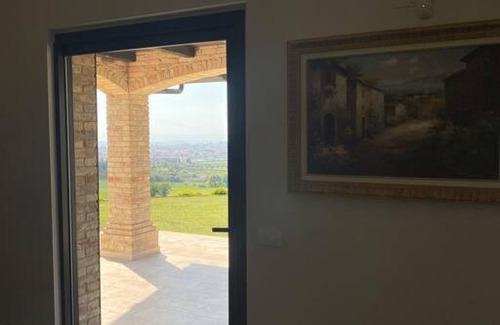 Colonnella Villa | Villa di lusso rustica con vista mare, collina e montagna