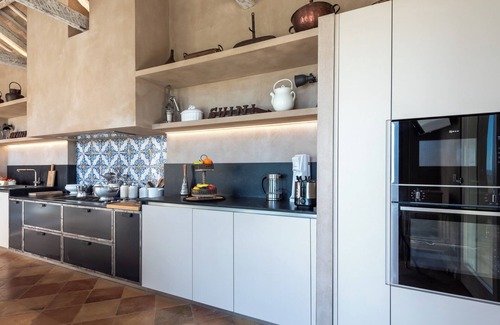 Monterubbiano Villa | Villa Dianella 8+2, Emma Villas