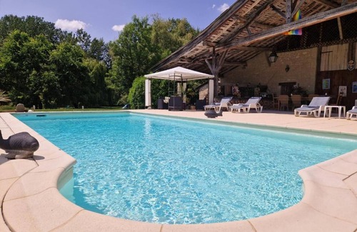 Lavergne Villa | Villa 'Domaine Cassin 47 - Lavergne' with private pool, private terrace and Wi-Fi