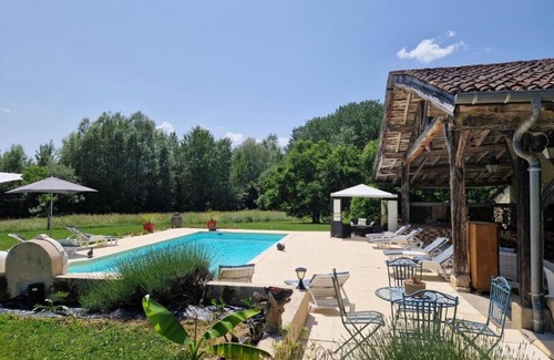 Lavergne Villa | Villa 'Domaine Cassin 47 - Lavergne' with private pool, private terrace and Wi-Fi