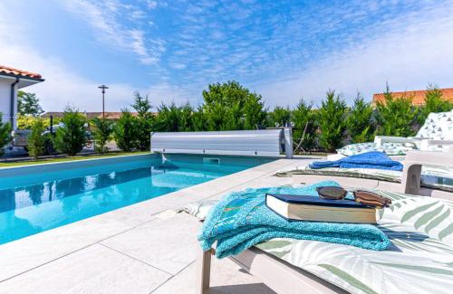 Gastes House | Villa du Lac