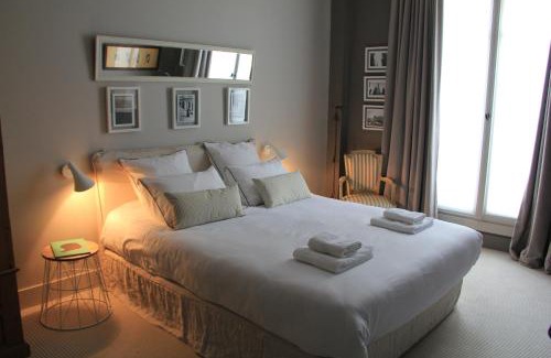 Auteuil Bed & Breakfast | Villa du Square, Luxury Guest House