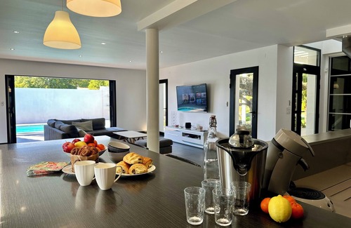 Saint-Palais-sur-Mer House | Villa EDEN ROC with swimming pool and jacuzzi