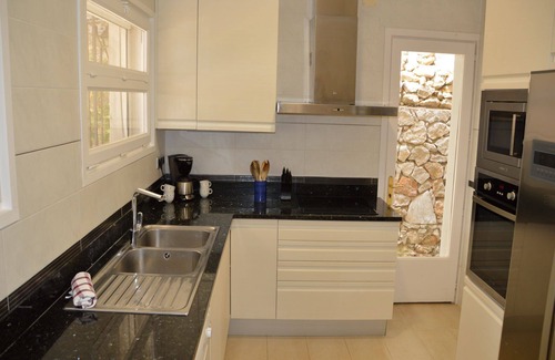 L'Estartit Villa | Villa 'El Perdals' with Sea View, Private Pool and Wi-Fi