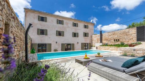 Golas Villa | Villa Elena by Rent Istria