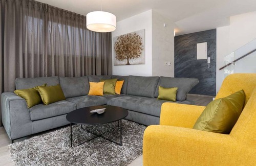 Vrvari Villa | Villa Elena Porec with swimming pool, 3 km from the sea