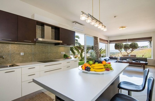 Kato Stalos Villa | Villa Elina Luxury Residence