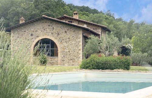 San Leo Bastia Villa | Villa Elisa - Private Pool & AirCo Near Reschio Castle