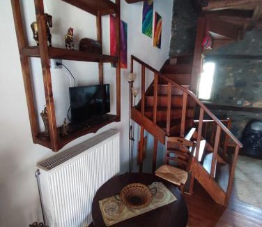 Aghios Athanasios Ski Chalet | Villa Erotokritos