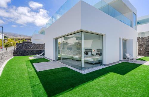 Callao Salvaje Villa | Villa Estandar 1 - Casangular by Upper