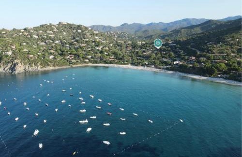 Torre delle Stelle Villa | Villa Eta, con Giardino - Piscina e distante 2 minuti a piedi dalla Spiaggia