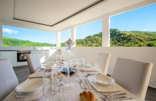 Rovittello Villa | Villa Etna