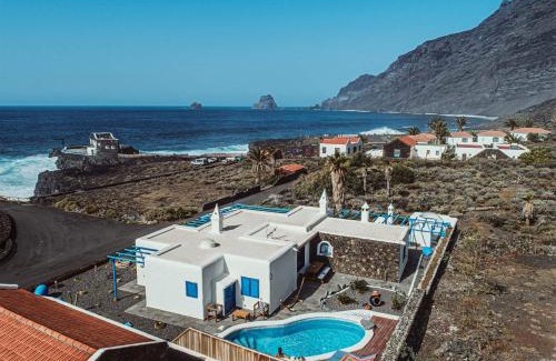 Isora Villa | Villa Exclusiva en El Hierro con Piscina Privada