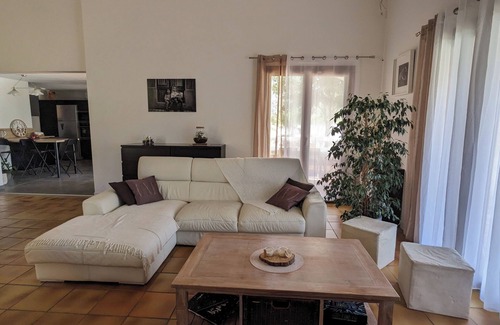 Saint-Georges-d'Orques Villa | Villa Familiale