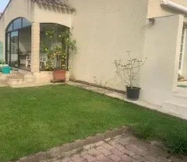 Milhaud Villa | Villa familiale avec piscine à Milhaud - 100 m² 2