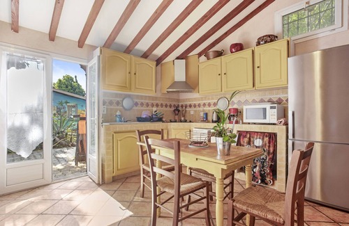 Hyeres Villa | Villa "Fanny" with Shared Pool, Private Terrace and Wi-Fi