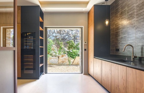 Ramatuelle Villa | Villa Fauve Summary: