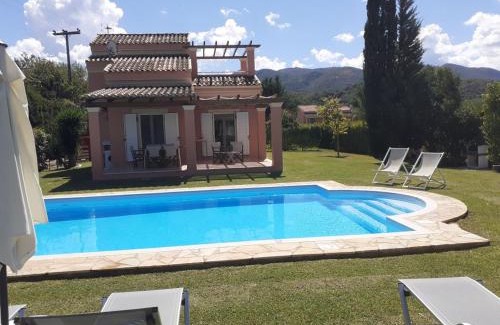 Almiros Beach House | Villa Filia