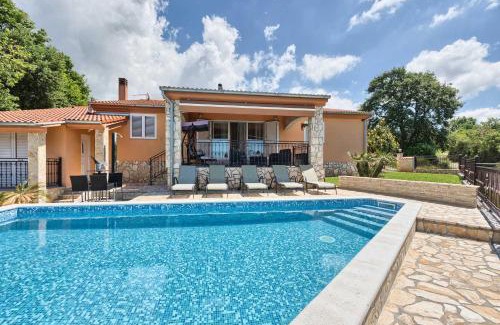 Loborika House | Villa Flora, warm and sunny holiday villa