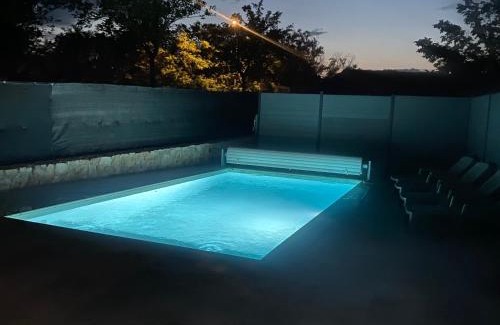 Saint-Etienne-de-Fontbellon Villa | Villa moderne avec piscine Aubenas