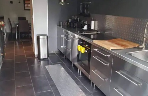 Varces-Allieres-et-Risset Apartment | Villa with swimming pool and jacuzzi,