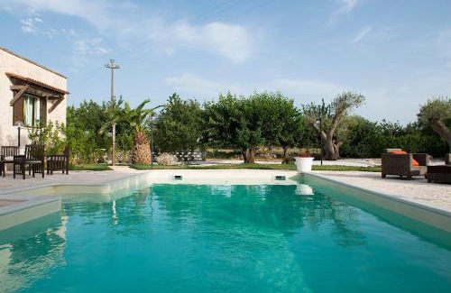 Noci Villa | Villa Franca