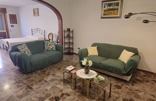 Vignacastrisi Villa | Villa Francesca, beautiful villa a step away from castro