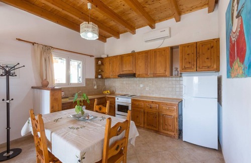 Koutsi Villa | Villa Francesca - Two Bedroom Villa, Sleeps 4