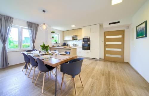 Vrh Villa | Villa Gardena