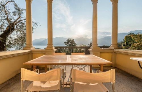 Malcesine Villa | Villa Gelmi front lake