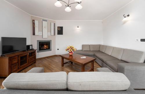 Katun Villa | Villa Genia I