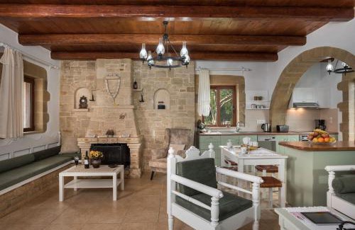 Embrosneros Villa | Villa Gianna by PosarelliVillas