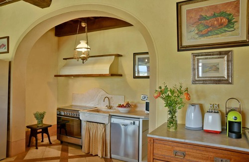 Guardistallo Villa | Villa Girasole By Fantasia Villas