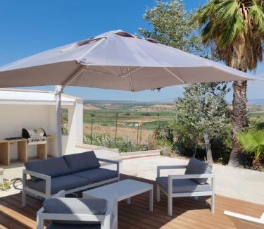 Marinella di Selinunte Villa | Villa Giulia by Casa Azzurra Apartments