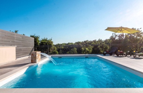 Pinezici Villa | Villa Gloria for 6 people with private pool and children playground