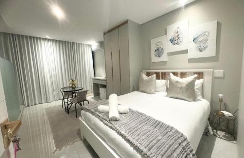 Big Bay Apartment | Villa Grace