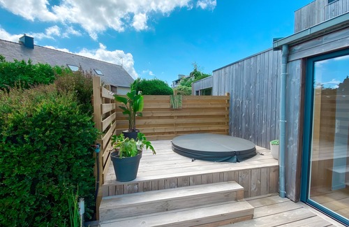 Plouneour-Trez Villa | Villa Grand Ouest with Indoor Pool and Private Spa