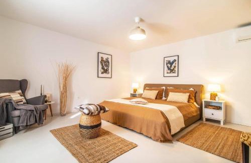 Butkovici Villa | Villa Gravisi by Villa Plus