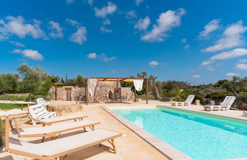 Parabita Villa | Villa Greta with Panoramic View & Pool