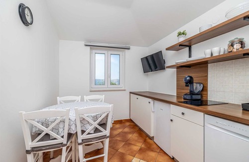 Linardici Apartment | Villa Haya - apartment GASTERIJA with heated pool