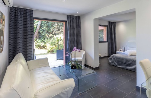 Six-Fours-les-Plages Bed & Breakfast | Villa Hippocampe
