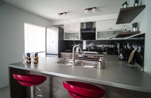 Risika House | Villa Holiday Home Tos