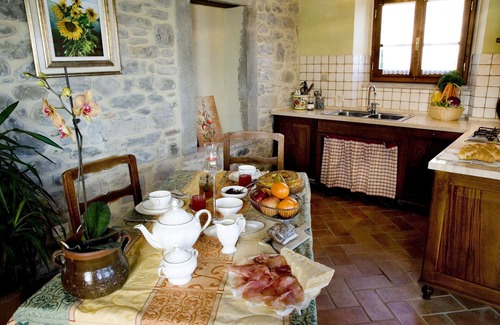 Porrena Villa | VILLA HOMES ARNO pool private use.